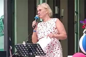 Kort og fyndig tale for dagen fra ambassadøren